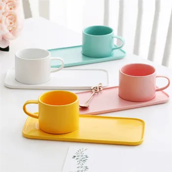 Европейский керамический набор кофейных чашек с блюдцем, креативная Кружка для завтрака, Фарфоровая Послеобеденная Чайная чашка, Простая Бытовая посуда для питья