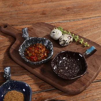 Японские маленькие тарелки, бытовые керамические тарелки для приправ с ручками, блюдца для макания соуса, тарелки для закусок в гостиной